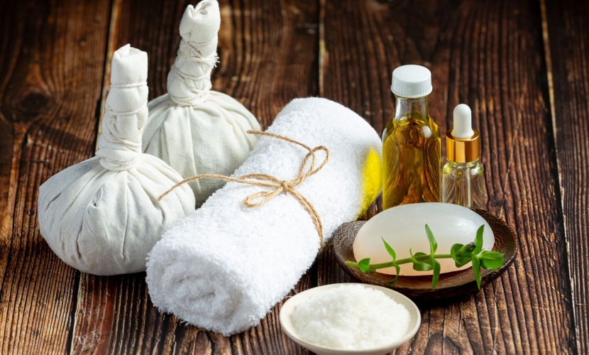 herbal compress massage